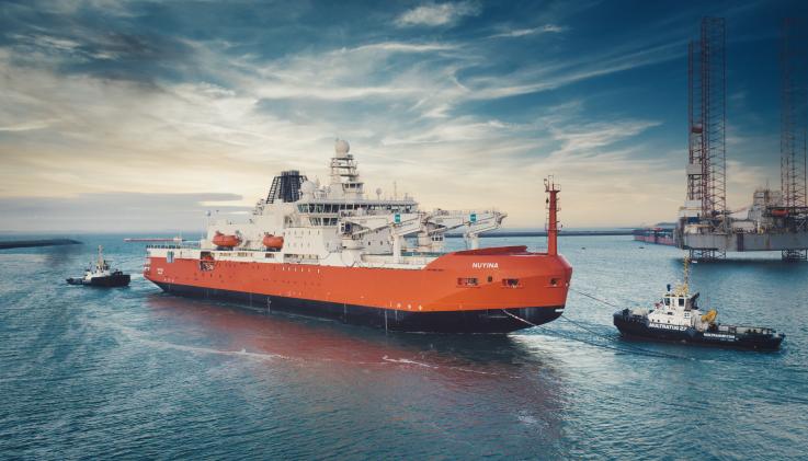 Alewijnse congratulates Damen Naval on delivery of Nuyina