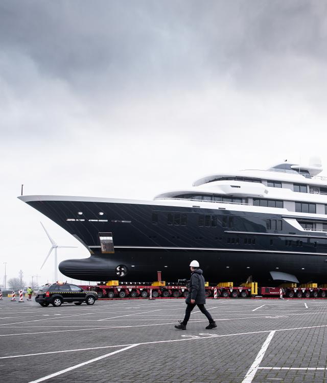 Alewijnse electrifies superyacht MOONSTONE
